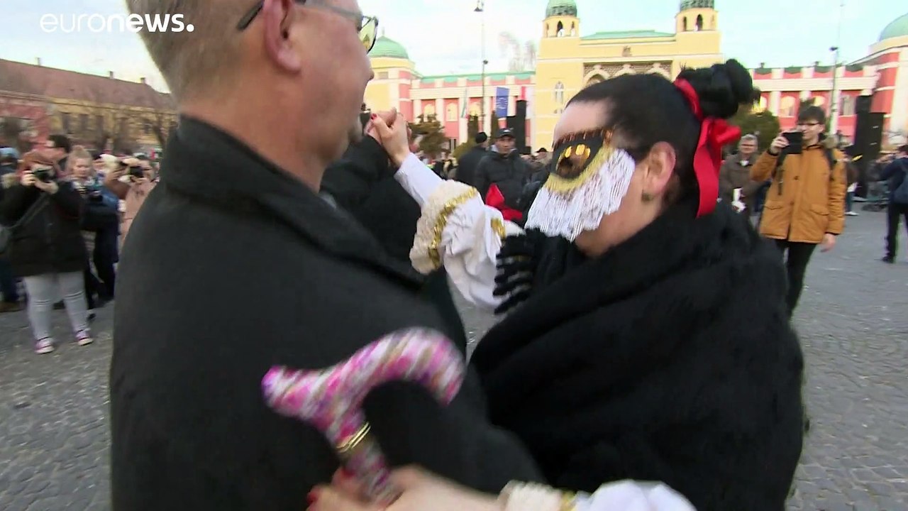 Monster mit Masken: Karneval in Mohács