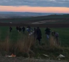 Mültecileri sınıra taşıma seferberliği başladı