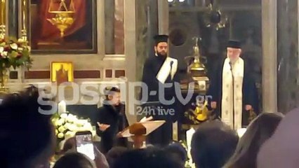 Κηδεία Κώστα Βουτσά: Λύγισε στον επικήδειο λόγο η κόρη του, Νικολέτα