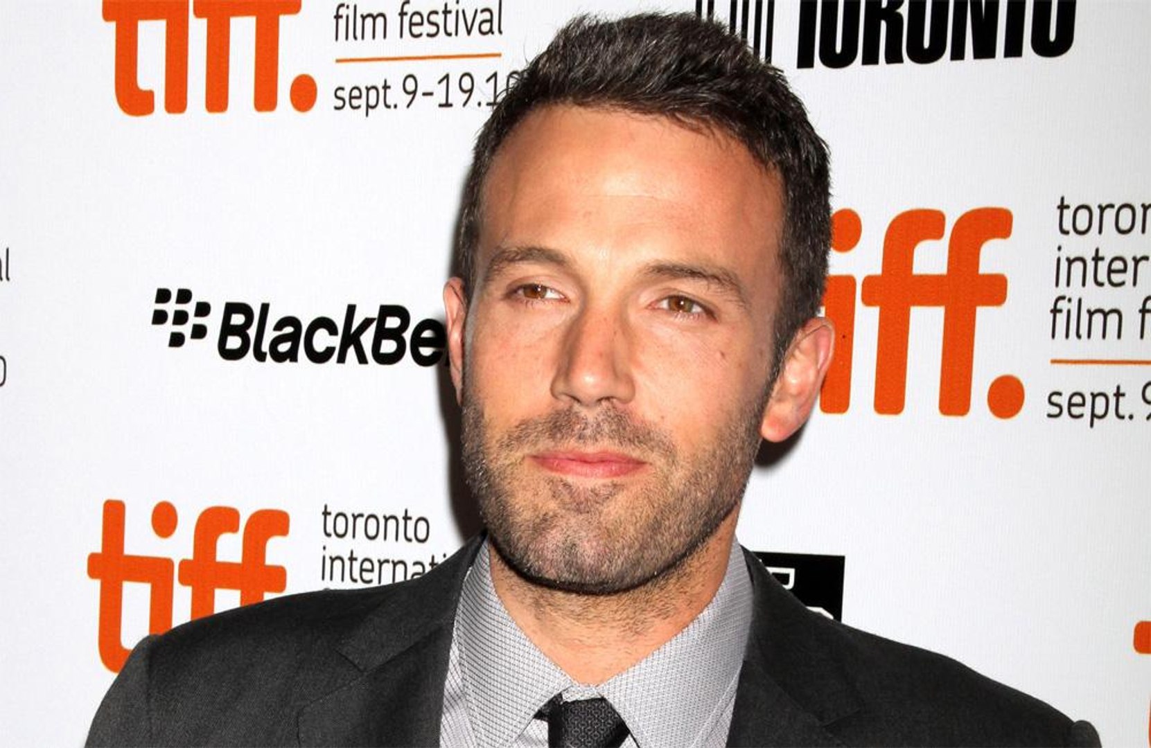 ⁣Ben Affleck not cool enough for group chat