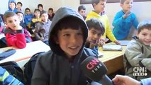 İdlib'deki savaş mağduru çocuklar eğitimlerine devam ediyorlar