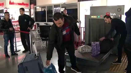 Suriyeli Gençler Mehmetçiğe Destek İçin Yola Çıktı