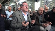 Deprem Bölgesi Elazığ'da Eller Semaya Mehmetçik İçin Açıldı