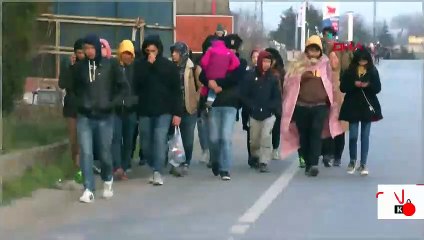 Son dakika... Yunanistan sınırını otobüsle kapattı