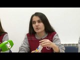 Orë mësimi për koronavirusin/ Tiranë, mësuesit u flasin nxënësve çdo mëngjes