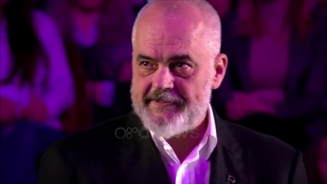 Ora News - Linda kritika Ramës: I bukur stadiumi, por nuk kemi klasa sportive në shkolla