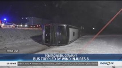 Bus Toppled by Wind Injures 8 in Germany