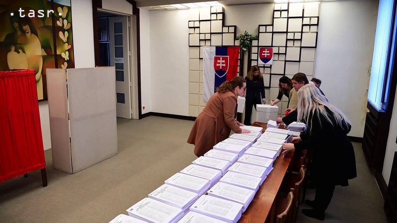 VOĽBY2020: Prví voliči odvolili krátko po otvorení volebných miestností
