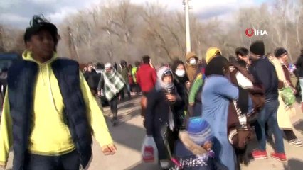 Yunanistan’dan biber gazı ve ses bombası yağmuru: 2 yaralı