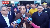 رئيس الوزراء يتفقد الحجر الصحى بمطار الغردقة.. ويؤكد: مصر خالية من الكورونا