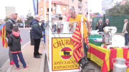 Éxito de los churros 'españoles' en la manifestación independentista de Perpiñán