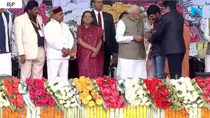 Watch: Visually-challenged youth takes selfie with PM Modi in Prayagraj