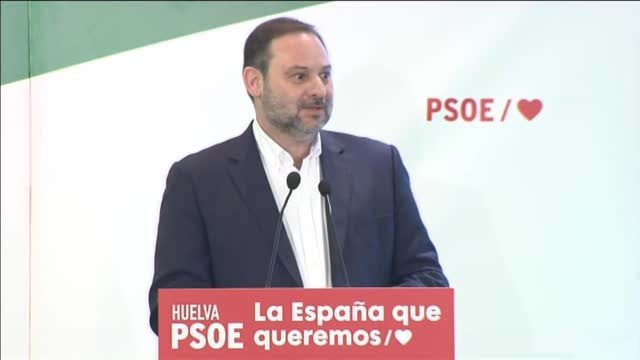 Ábalos: Núñez Feijóo pretende aparentar que no es del PP