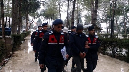 'Bizi kimse yakalayamaz' diyen define avcılarını JASAT timi yakaladı