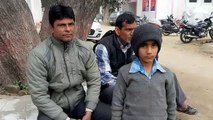 शामली -दिल्ली बवाल में परिजनों से बिछड़े  किशोर को पुलिस ने लौटाया