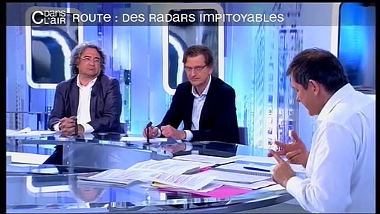 Poursuivi pour 484 excès de vitesse et usage du téléphone au volant, il s'en sort totalement blanchi