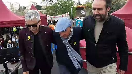 Llach, Jacquet i Mas canten  'Venim del nord venim del sud'