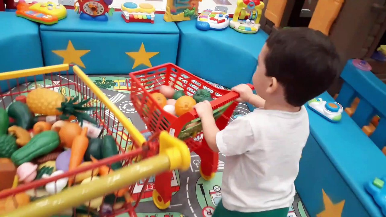 Parquinho no Shopping   Playground in Shopping    Loc de joacă în cumpărături