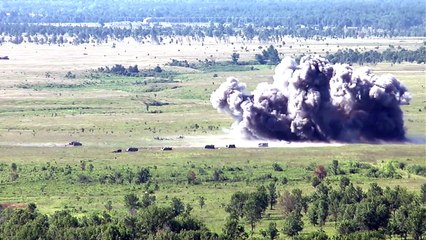 US Air Force - F-16 Dropping 500lb Bombs