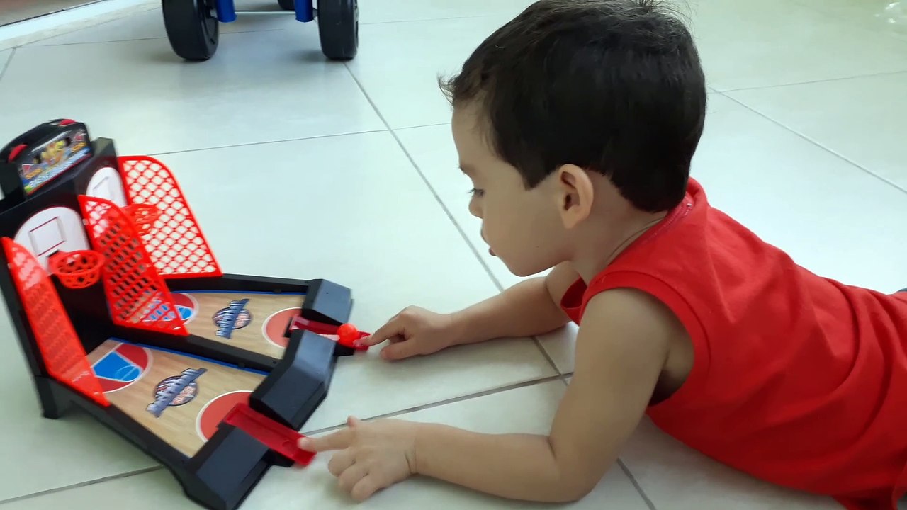 Brincando de Basketball ❤️  Playing Basketball  ❤️  Joacă baschet