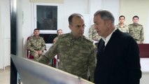 Milli Savunma Bakanı Akar sıfır noktasındaki birliklerde incelemelerde bulundu - HATAY