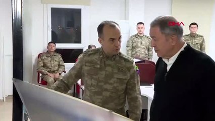 Bakan akar, sınırdaki birliklerde incelemelerde bulundu