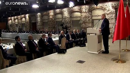 La Grèce empêche le passage de 4 000 migrants venant de Turquie