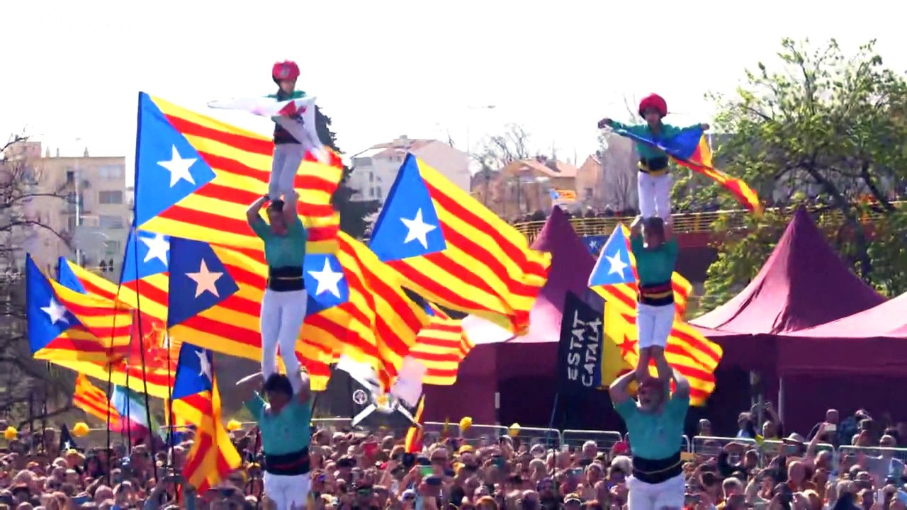 Puigdemont spricht erstmals seit 2 Jahren vor Anhängern