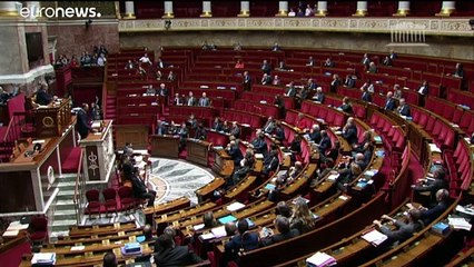 Lendítene a nyugdíjreform patthelyzetén a francia kormány