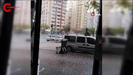 Bu görüntüler Adana'da kaydedildi! Yurttaşlar zor anlar yaşadı