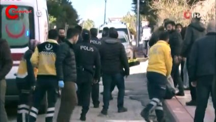 Karısını öldürüp, çocuğunun yanında kendini vurdu