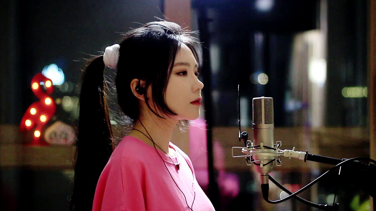 Sweet But Psycho & Poker Face ( MASHUP cover by J.Fla )