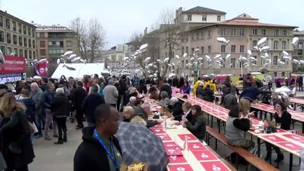 Marseille. La première grande oursinade Marseillaise fait carton plein