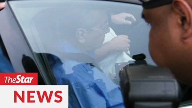 Mukhriz, Syed Saddiq stand by Dr M despite disciplinary action