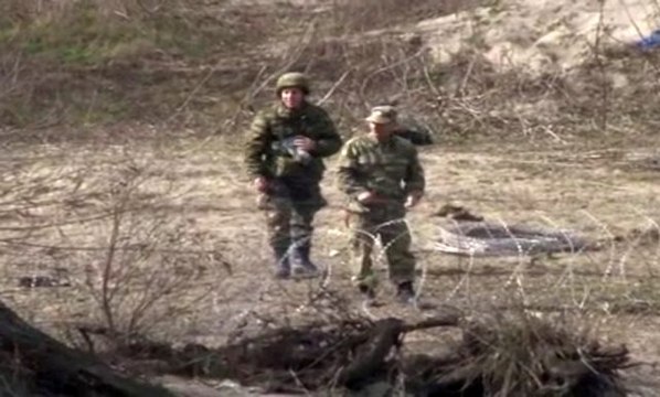 Yunan askerleri Meriç Nehri'ne jiletli tel çekti