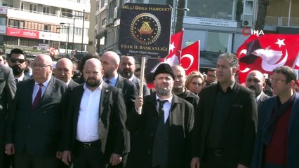 İzmir’de şehitler için gıyabi cenaze namazı kılındı
