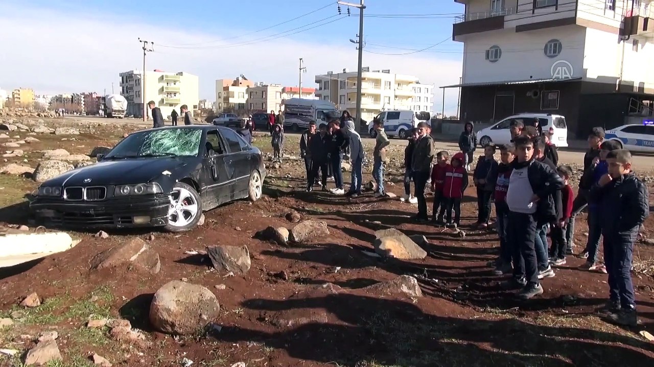Otomobil kontrolden çıktı: 3’ü yaya 5 yaralı - ŞANLIURFA