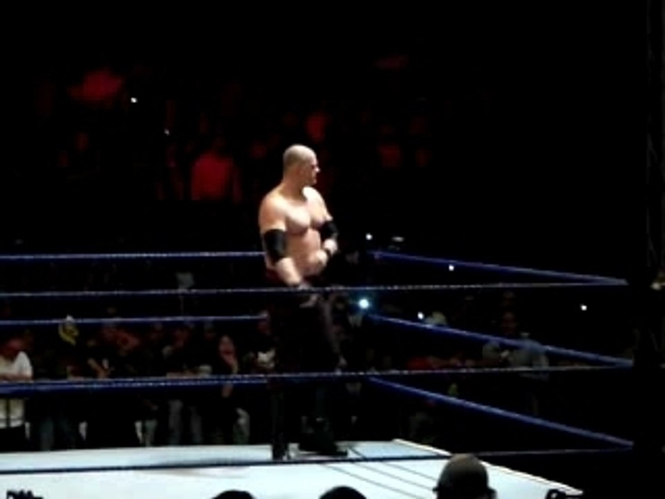 Entrada Rey Mysterio y Undertaker Wwe Tour Ecuador