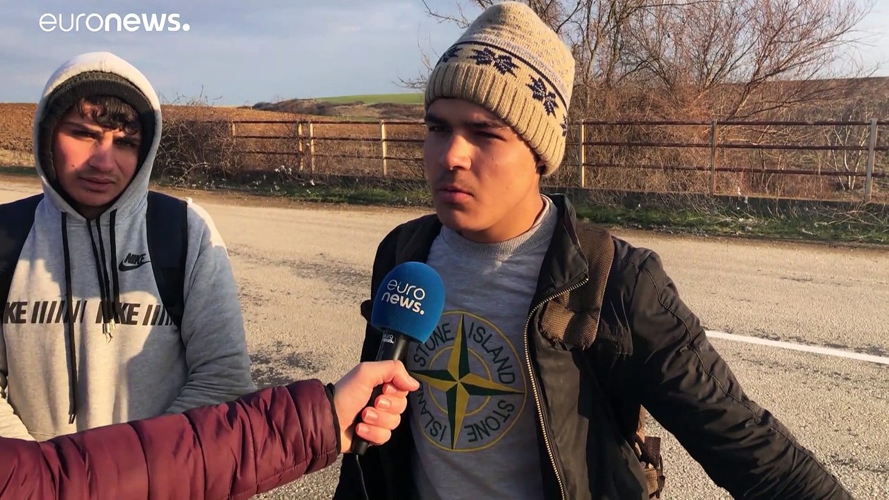 13.000 Flüchtlinge warten an griechisch-türkischer Grenze