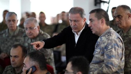 Milli Savunma Bakanlığı, Hulusi Akar'ın Bahar Kalkanı Harekatı'nı yönettiği anları servis etti