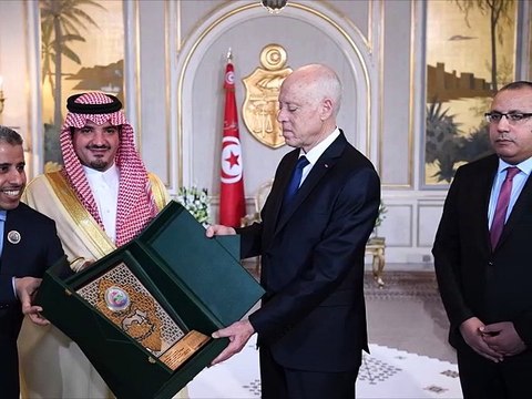 رئيس الجمهورية قيس سعيد يستقبل وزير الداخلية السعودي الأمير عبد العزيز بن سعود بن نايف