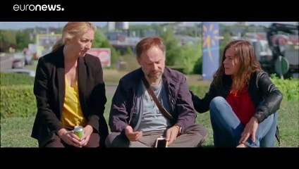 Social-Media-Satire: "Effacer l'historique" holt Silbernen Bären