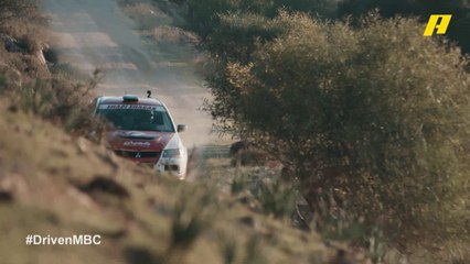 عبد الله يتعرض لحادث بعد انحراف سيارته على الطريق.. كيف حدث ذلك؟