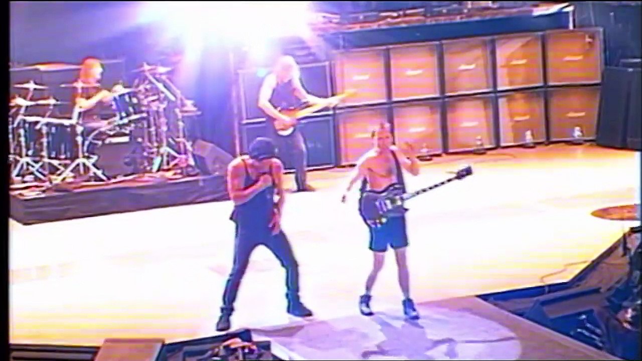 AC/DC ‎– Stiff Upper Lip Live Part Two (2001) - Vidéo Dailymotion