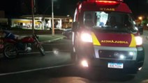 Caminhonete e motociclista colidem durante conversão para acessar rotatória da Praça da Bíblia