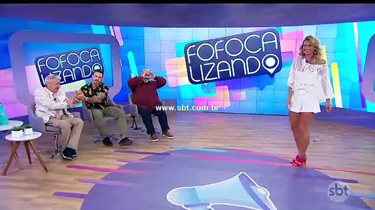 Encerramento Fofocalizando (com Décio Piccinini, Gabriel Cartolano, Leão Lobo e Lívia Andrade) (15/01/2020) (16h16) | SBT 2020