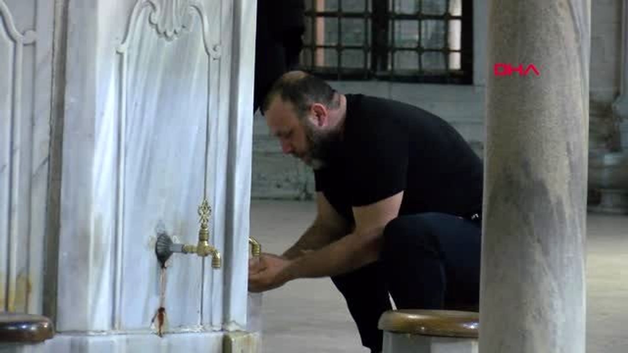 Türk ordusunun başarısı için tüm camilerde fetih suresi okundu