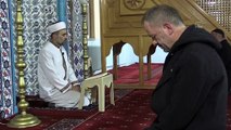 Mehmetçik için camilerde 'zafer' duası okundu - HAKKARİ
