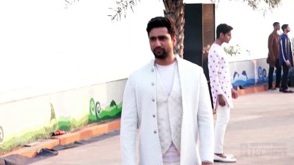 Vicky Kaushal Walks For Kunal Rawal At LFW Spring Summer 2020