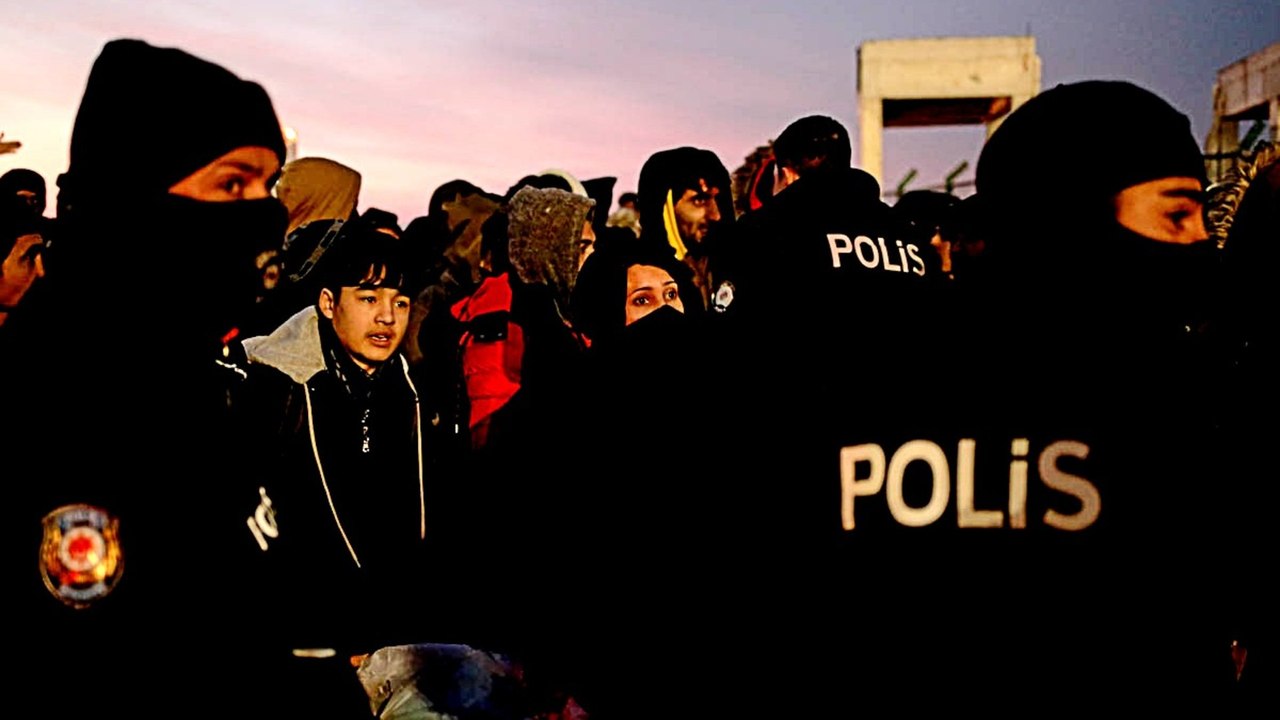 Turkey-EU standoff: Greece blocks refugees stranded in Turkey